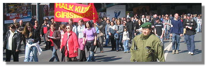 [Foto:demo-gegen-rechte-gewalt.jpg]