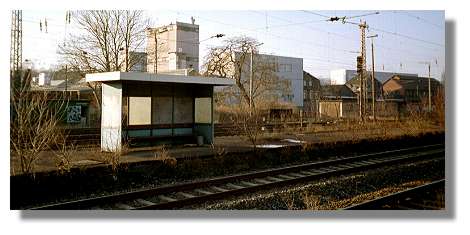 [Foto:bahnhof-hagen-kabel.jpg]