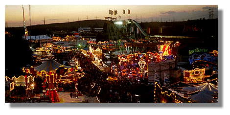 [Foto:cranger-kirmes-bei-nacht.jpg]