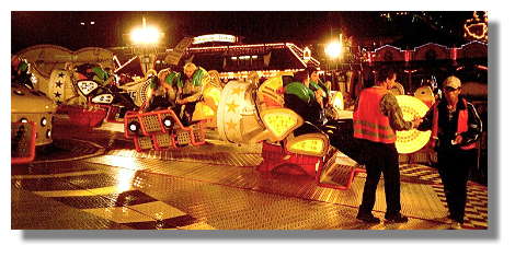 [Foto:cranger-kirmes-bei-nacht.jpg]