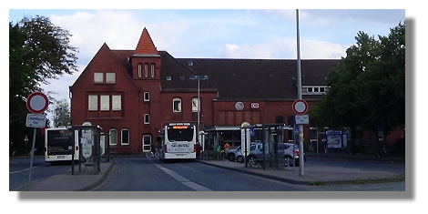 [Foto:cuxhaven-bahnhofsgebaeude.jpg]