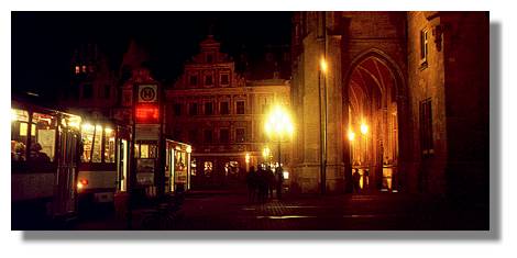 [Foto:erfurt-rathaus.jpg]