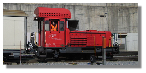 [Foto:zermatt-eisenbahn-gueterverkehr.jpg]