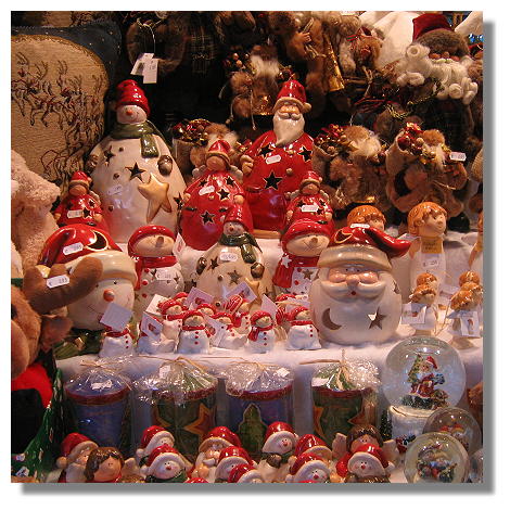 [Foto:weihnachtsmarkt-auslagen.jpg]