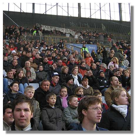 [Foto:wm2006-stadion-publikum.jpg]