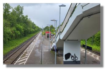 [Foto:capelle-bahnsteig-von-unten.jpg]