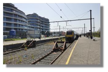 [Foto:knokke-heist-station-eisenbahn.jpg]