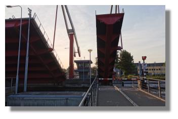 [Foto:middelburg-bruecke.jpg]