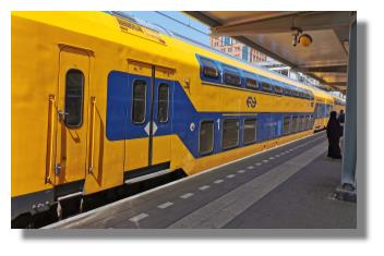 [Foto:s-hertogenbosch-bahnhof-eisenbahn.jpg]