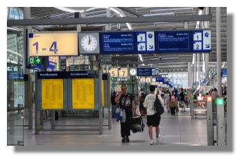 [Foto:utrecht-centraal-gleisnummern.jpg]