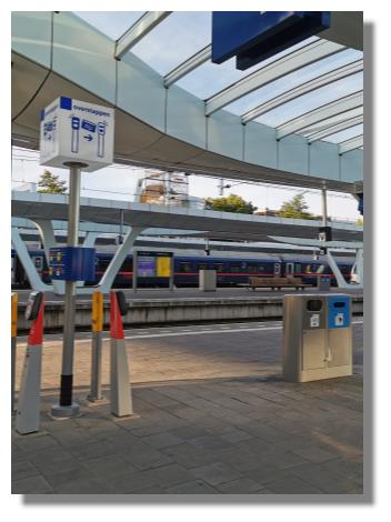 [Foto:arnhem-bahnhof-bahnsteig.jpg]