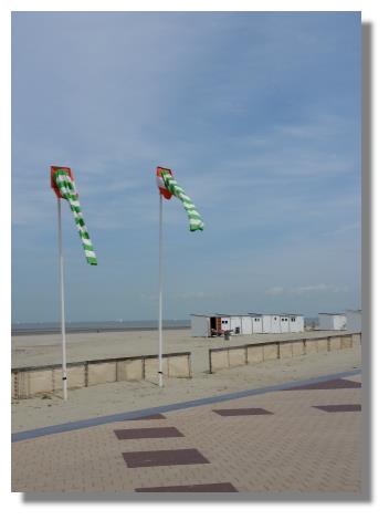[Foto:knokke-heist-promenade-windsack.jpg]