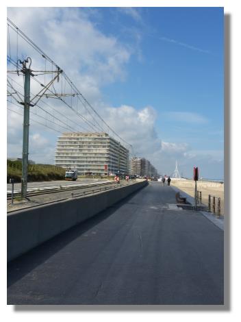 [Foto:middelkerke-von-osten.jpg]