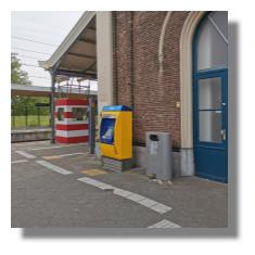 [Foto:middelburg-bahnhof-fahrkartenautomat.jpg]