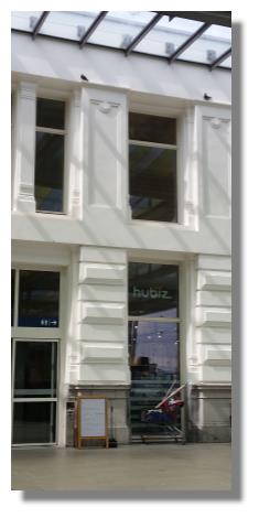 [Foto:oostende-bahnhof-uebergang.jpg]