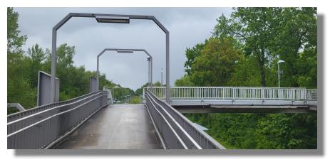 [Foto:capelle-bahnhof-bruecke.jpg]