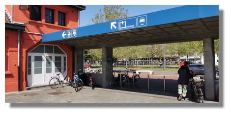 [Foto:knokke-heist-station-ausgang.jpg]