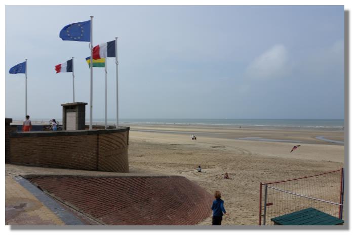 [Foto:bray-dunes-strandpromenade.jpg]