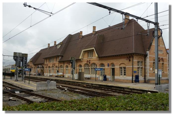 [Foto:de-panne-bahnhof-gleise.jpg]