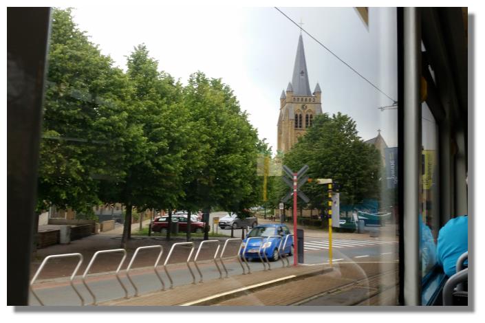 [Foto:de-panne-kirche.jpg]