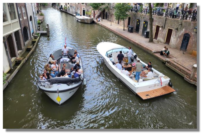 [Foto:utrecht-oudegracht.jpg]