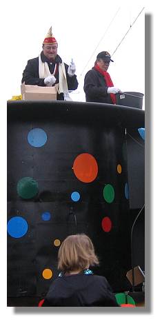 [Foto:rosenmontagszug.jpg]