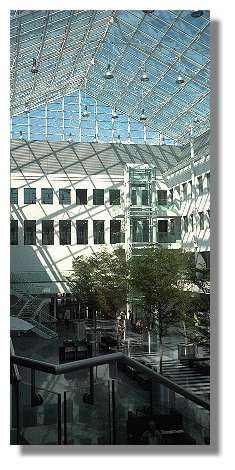 [Foto:schalterhalle-stadtsparkasse.jpg]