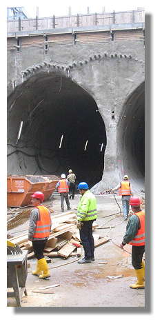 [Foto:tunnelbau-ostentor.jpg]