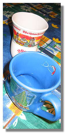 [Foto:weihnachtstasse-blau.jpg]