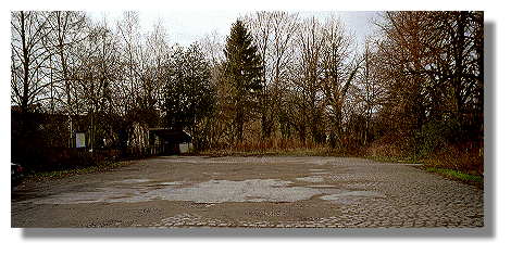 [Foto:bahnhofsplatz-aplerbeck-sued.jpg]