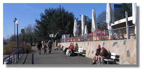 [Foto:maerz-im-westfalenpark.jpg]