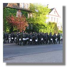 [Foto:mai-2007-polizeitruppe.jpg]