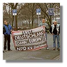 [Foto:mar-2001-npd-kreisverband-dortmund.jpg]