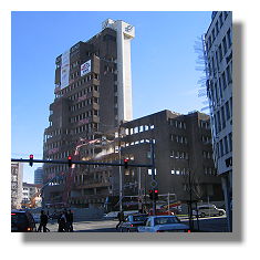 [Foto:abriss-volkswohlbund-hochhaus.jpg]