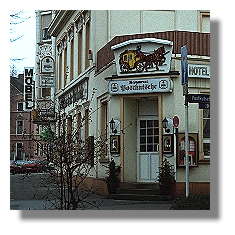 [Foto:aplerbeck-postkutsche-eingang.jpg]