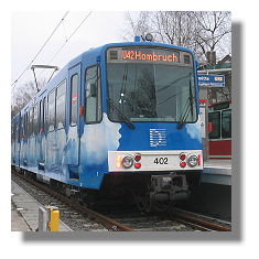 [Foto:b100s-stadtbahnwagen.jpg]