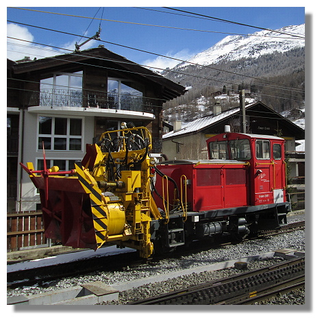 [Foto:zermatt-gornergratbahn-schneepflug.jpg]