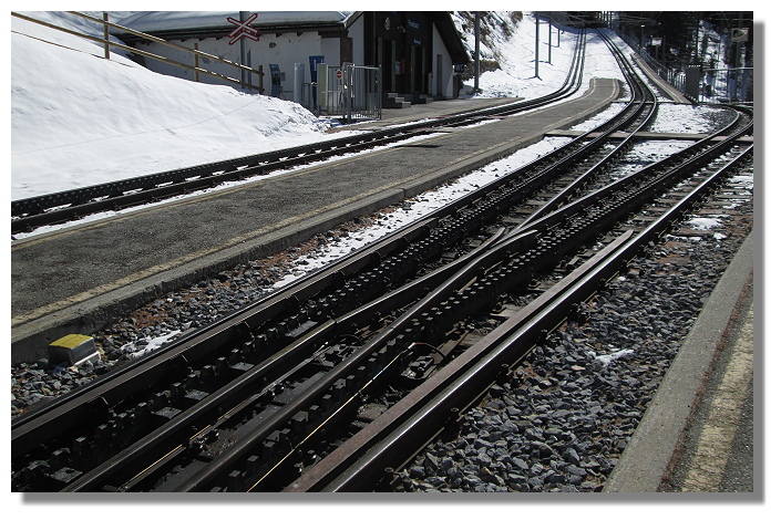 [Foto:findelbach-bahngleise-zahnstange.jpg]