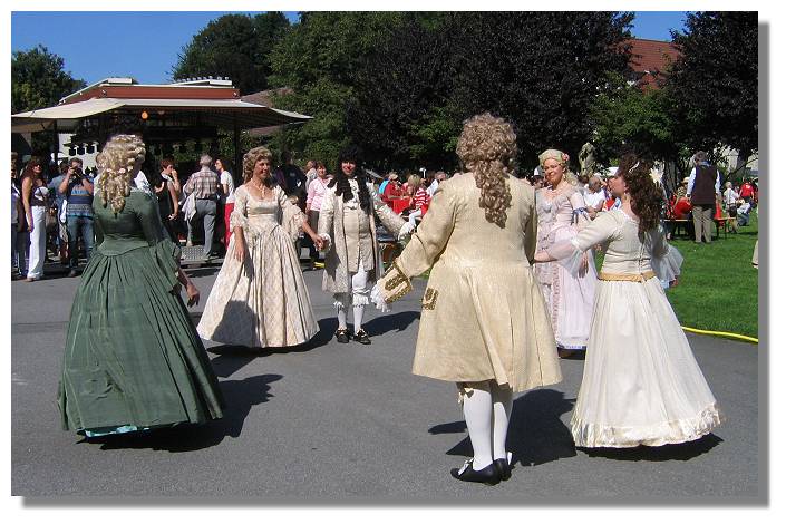 [Foto:picknick-im-park-bodelschwingh-denkmaltag.jpg]