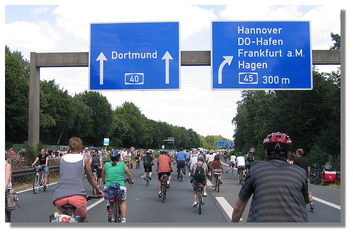 [Foto:stillleben-b1-rueckfahrt.jpg]