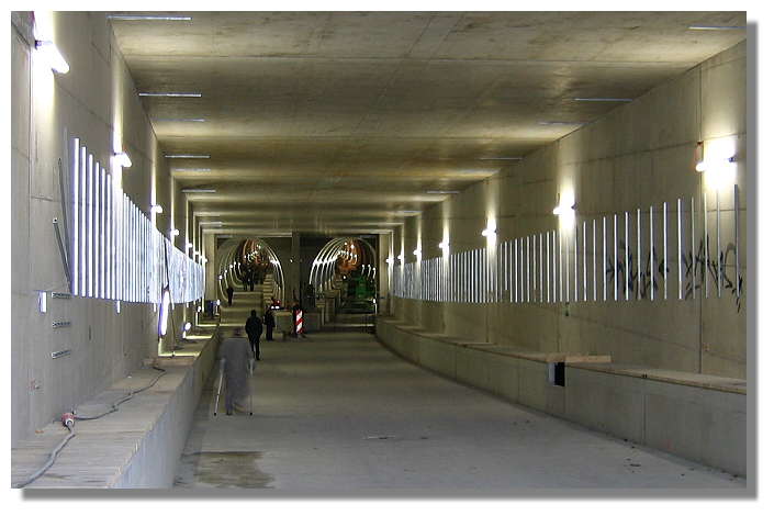 [Foto:tunneltag2005-hamburger-strasse.jpg]