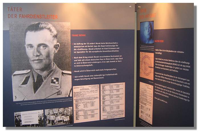 [Foto:zug-der-erinnerung-innen.jpg]