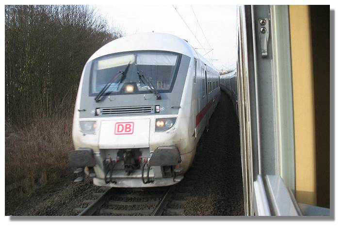 [Foto:zugbegegnung-intercity-steuerwagen.jpg]